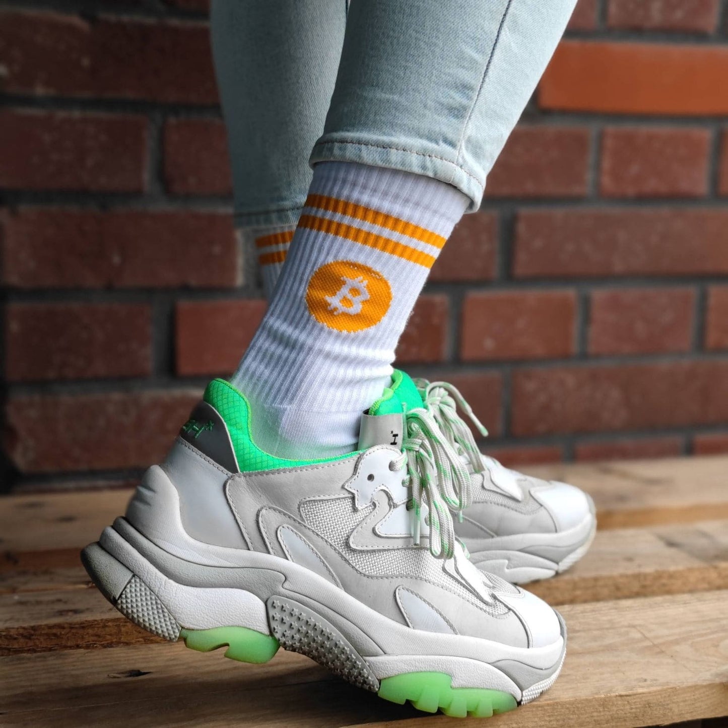 Bitcoin Unisex Sportsocken SH1122 weiss orange